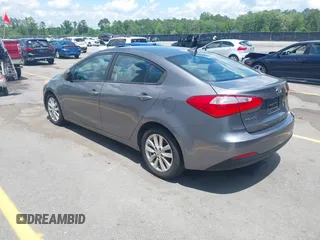 2016 Kia Forte LX z VIN KNAFX4A67G5550953, wystawiony jako IAAI lot #42183097 z przebiegiem 103 512 mil mil oraz . Historia ofert i sprzedaży dostępna na DreamBid. Obrazek 3.