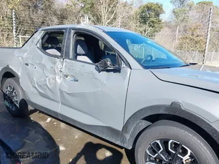 2022 Hyundai Santa Cruz SEL with VIN 5NTJBDAE9NH033090, listed as a IAAI auction lot 41652264 with 65,426 mi miles. Bid and sale history available at carsss.com. Image 13.
