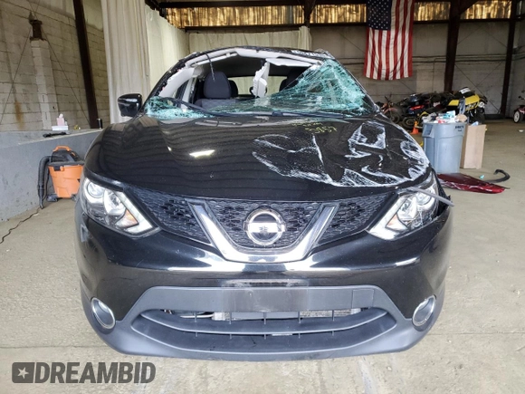 2017 Nissan Rogue SL z VIN JN1BJ1CR2HW125857, wystawiony jako Copart lot #50471535 z przebiegiem 67 462 mil mil oraz Szkoda całkowita • Salvage title. Historia ofert i sprzedaży dostępna na DreamBid. Obrazek 5.
