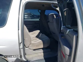 2004 Chevrolet Suburban LS with VIN 3GNEC16Z54G326412, listed as a IAAI auction lot 41270301 with 1 mi miles. Bid and sale history available at carsss.com. Image 8.
