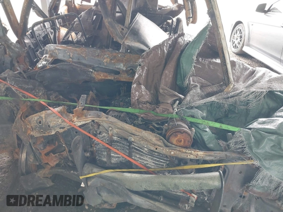 1999 Chevrolet Tahoe Z71 z VIN 1GNEK13R3XJ455517, wystawiony jako IAAI lot #39726972 z przebiegiem Nie podano mil oraz . Historia ofert i sprzedaży dostępna na DreamBid. Obrazek 10.