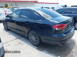 2015 Volkswagen Jetta SE with VIN 3VWD17AJ1FM407228, listed as a IAAI auction lot 42250711 with 189,275 mi miles and . Bid and sale history available at DreamBid. Image 3.