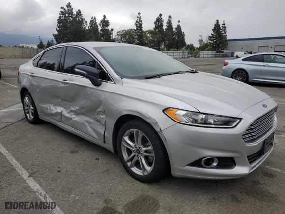 2016 Ford Fusion Energi Titanium with VIN 3FA6P0SUXGR320562, listed as a Copart auction lot 52647485 with 73,931 mi miles and Salvage Title. Bid and sale history available at carsss.com. Image 4.