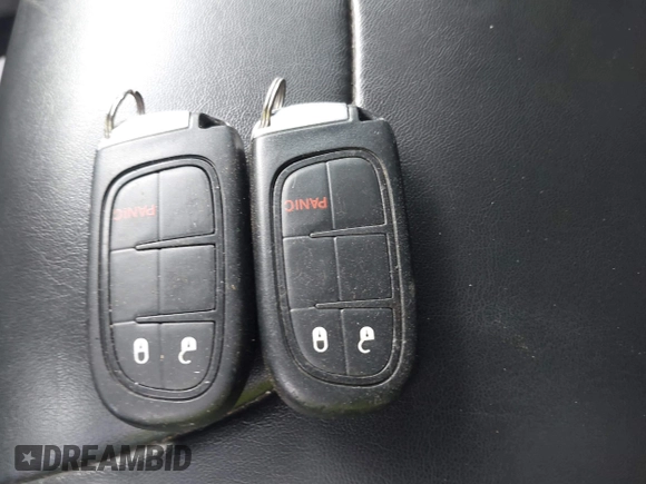 2019 Jeep Cherokee Trailhawk z VIN 1C4PJMBX1KD314121, wystawiony jako IAAI lot #42106721 z przebiegiem 105 631 mil mil oraz . Historia ofert i sprzedaży dostępna na DreamBid. Obrazek 11.