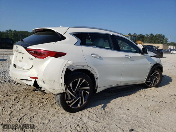 2017 Infiniti QX30 Sport with VIN SJKCH5CP5HA031016, listed as a Copart auction lot 63656383 with 62,354 mi miles. Bid and sale history available at carsss.com. Image 3.