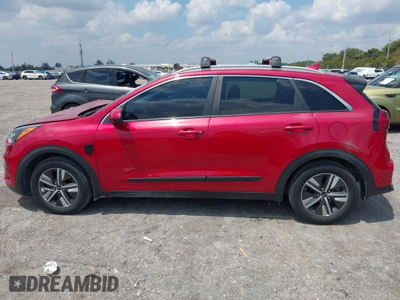 2020 Kia Niro LX with VIN KNDCB3LCXL5436098, listed as a IAAI auction lot 42037995 with 22,080 mi miles and . Bid and sale history available at DreamBid. Image 14.