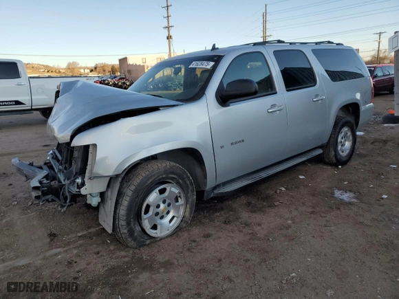 2010 Chevrolet Suburban LT with VIN 1GNUKJE32AR138759, listed as a Copart auction lot 41628475 with 209,813 mi miles and Salvage Title. Bid and sale history available at carsss.com. Image 1.