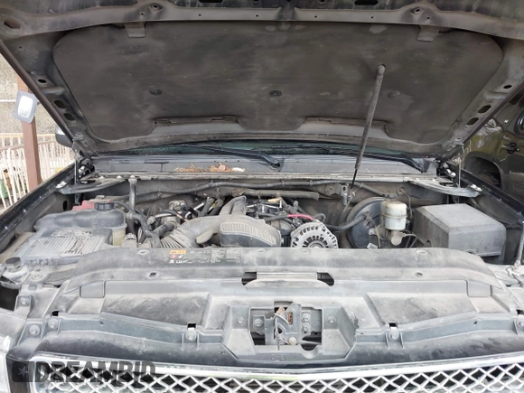 2013 Chevrolet Tahoe LS with VIN 1GNSCAE01DR121580, listed as a IAAI auction lot 41714743 with 257,616 mi miles and . Bid and sale history available at DreamBid. Image 10.