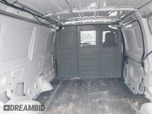2014 Ford Econoline Cargo Commercial z VIN 1FTNE1EW2EDA90777, wystawiony jako IAAI lot #42347574 z przebiegiem 94 268 mil mil oraz . Historia ofert i sprzedaży dostępna na DreamBid. Obrazek 8.