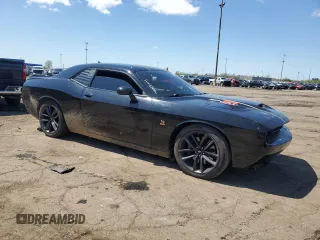 2019 Dodge Challenger R/T Scat Pack z VIN 2C3CDZFJ0KH707009, wystawiony jako Copart lot #55480675 z przebiegiem 104 637 mil mil oraz Czysty tytuł • Clean title. Historia ofert i sprzedaży dostępna na DreamBid. Obrazek 4.
