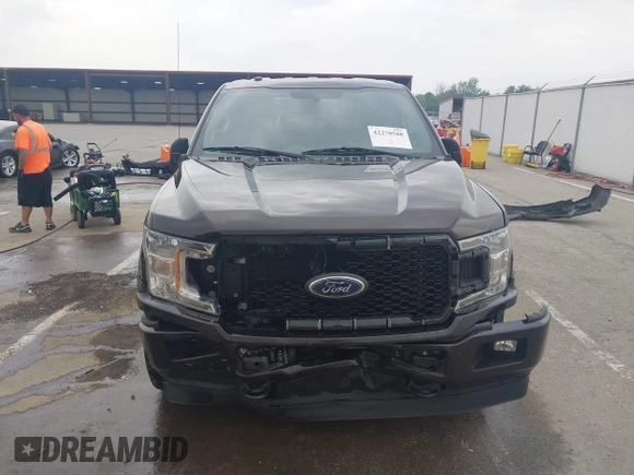 2018 Ford F-150 XL z VIN 1FTEW1EP3JFD67926, wystawiony jako IAAI lot #42270588 z przebiegiem 71 435 mil mil oraz . Historia ofert i sprzedaży dostępna na DreamBid. Obrazek 12.