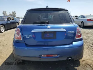 2012 MINI Hardtop z VIN WMWSU3C5XCT368997, wystawiony jako Copart lot #54622735 z przebiegiem 104 261 mil mil oraz Szkoda całkowita • Salvage title. Historia ofert i sprzedaży dostępna na DreamBid. Obrazek 6.