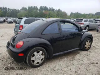 2000 Volkswagen Beetle GLS with VIN 3VWCC21CXYM449877, listed as a Copart auction lot 56603875 with 63,384 mi miles and Clean Title. Bid and sale history available at DreamBid. Image 3.