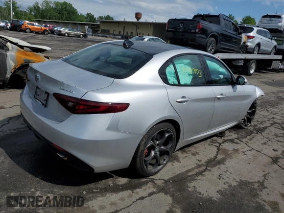2019 Alfa Romeo Giulia Ti Sport with VIN ZARFANBN9K7608273, listed as a Copart auction lot 55487973 with 0 mi miles. Bid and sale history available at carsss.com. Image 3.