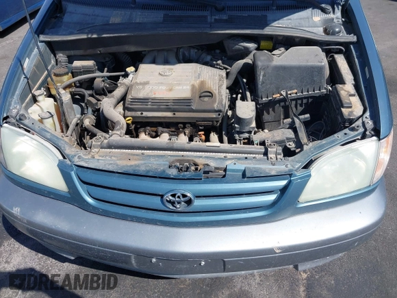 2001 Toyota Sienna LE with VIN 4T3ZF13C71U395907, listed as a IAAI auction lot 41935693 with 227,543 mi miles. Bid and sale history available at carsss.com. Image 10.
