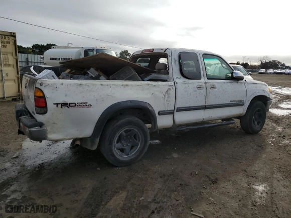 2002 Toyota Tundra SR5 with VIN 5TBRT34162S256817, listed as a Copart auction lot 72203284 with 377,931 mi miles and Salvage Title. Bid and sale history available at carsss.com. Image 3.