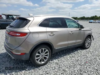 2018 Lincoln MKC Select z VIN 5LMCJ2C97JUL28874, wystawiony jako Copart lot #53929945 z przebiegiem 62 775 mil mil oraz Szkody całkowita. Historia ofert i sprzedaży dostępna na DreamBid. Obrazek 3.