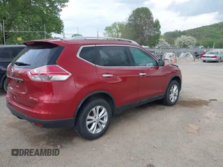 2015 Nissan Rogue SL with VIN 5N1AT2MV0FC822619, listed as a IAAI auction lot 42127713 with 138,825 mi miles and . Bid and sale history available at carsss.com. Image 4.