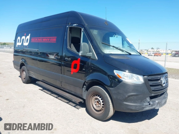 2019 Mercedes-Benz Sprinter Cargo z VIN WD4PF1CD8KP143473, wystawiony jako IAAI lot #41825674 z przebiegiem 99 261 mil mil oraz . Historia ofert i sprzedaży dostępna na DreamBid. Obrazek 1.