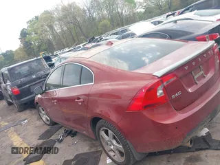2013 Volvo S60 T5 Premier with VIN YV1612FSXD2208192, listed as a IAAI auction lot 41952296 with 197,095 mi miles. Bid and sale history available at carsss.com. Image 14.