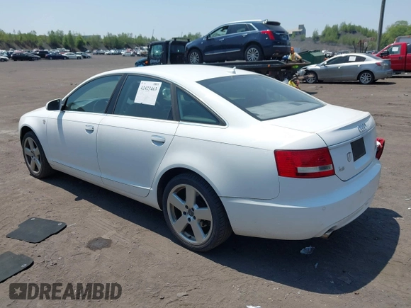 2008 Audi A6 z VIN WAUDH74F88N080841, wystawiony jako IAAI lot #42423463 z przebiegiem 34 594 mil mil oraz . Historia ofert i sprzedaży dostępna na DreamBid. Obrazek 3.