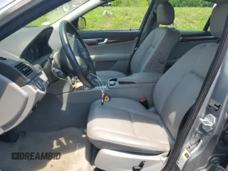 2008 Mercedes-Benz C 300 Sport z VIN WDDGF54XX8F059783, wystawiony jako Copart lot #59128615 z przebiegiem 104 505 mil mil oraz Szkoda całkowita • Salvage title. Historia ofert i sprzedaży dostępna na DreamBid. Obrazek 7.