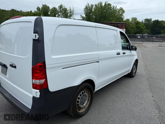 2016 Mercedes-Benz Metris Cargo z VIN WD3PG2EA6G3092872, wystawiony jako Copart lot #61676275 z przebiegiem 158 667 mil mil oraz Czysty tytuł • Clean title. Historia ofert i sprzedaży dostępna na DreamBid. Obrazek 4.
