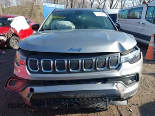 2022 Jeep Compass Latitude Lux с VIN 3C4NJDFB0NT171103, выставлен на аукционе IAAI как лот 41857327 с пробегом 17 940 миль миль и . История ставок и продаж доступна на DreamBid. Изображение 12.