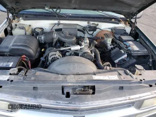 1997 GMC Yukon with VIN 1GKEK13R0VJ734501, listed as a Copart auction lot 48413785 with 165,440 mi miles and Clean Title. Bid and sale history available at carsss.com. Image 11.