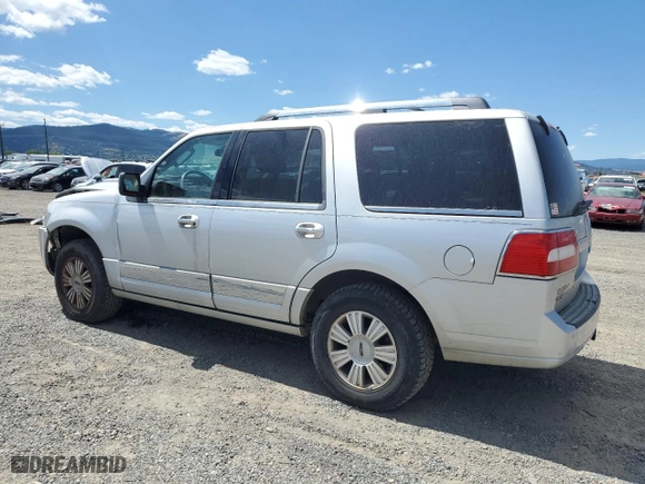 2010 Lincoln Navigator with VIN 5LMJJ2J57AEJ03503, listed as a Copart auction lot 65376814 with 170,597 mi miles and Salvage Title. Bid and sale history available at carsss.com. Image 2.
