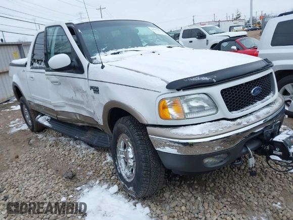 2002 Ford F-150 XLT with VIN 1FTRW08L12KA67332, listed as a IAAI auction lot 41617397 with 41,099 mi miles. Bid and sale history available at carsss.com. Image 1.