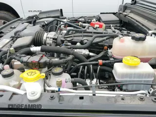 2022 Jeep Wrangler Unlimited Sahara with VIN 1C4HJXEGXNW267813, listed as a IAAI auction lot 40331024 with 30,905 mi miles and . Bid and sale history available at DreamBid. Image 18.