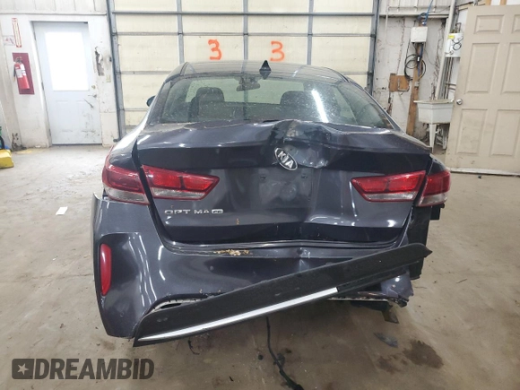 2018 Kia Optima LX z VIN KNAGT4L3XJ5217205, wystawiony jako Copart lot #58504425 z przebiegiem 103 466 mil mil oraz Szkoda całkowita • Salvage title. Historia ofert i sprzedaży dostępna na DreamBid. Obrazek 6.