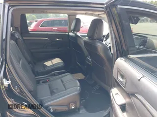2018 Toyota Highlander SE with VIN 5TDJZRFH6JS496061, listed as a IAAI auction lot 42438105 with 76,637 mi miles and . Bid and sale history available at DreamBid. Image 8.