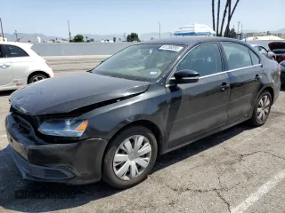 2013 Volkswagen Jetta SE с VIN 3VWDP7AJ4DM406263, выставлен на аукционе Copart как лот 61268095 с пробегом 102 835 миль миль и Списание • Salvage title. История ставок и продаж доступна на DreamBid. Изображение 1.