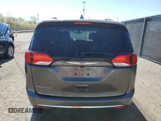 2017 Chrysler Pacifica Touring L Plus with VIN 2C4RC1EGXHR778592, listed as a Copart auction lot 54518165 with 189,760 mi miles and Clean Title. Bid and sale history available at DreamBid. Image 6.