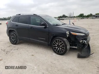 2017 Jeep Cherokee Latitude with VIN 1C4PJLCB6HW516284, listed as a Copart auction lot 51610205 with 171,081 mi miles and Salvage Title. Bid and sale history available at carsss.com. Image 4.