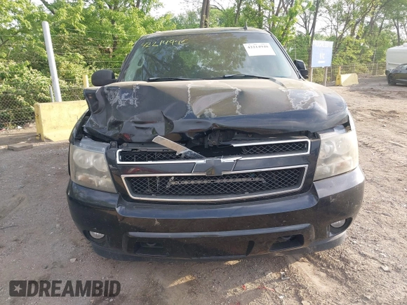 2007 Chevrolet Suburban LT с VIN 1GNFK16317J312027, выставлен на аукционе IAAI как лот 42214940 с пробегом 305 088 миль миль и . История ставок и продаж доступна на DreamBid. Изображение 6.