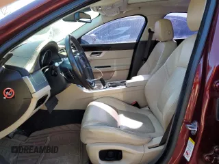 2016 Jaguar XF 35t Prestige with VIN SAJBE4BV1GCY09866, listed as a Copart auction lot 89121665 with 52,631 mi miles and Clean Title. Bid and sale history available at carsss.com. Image 7.
