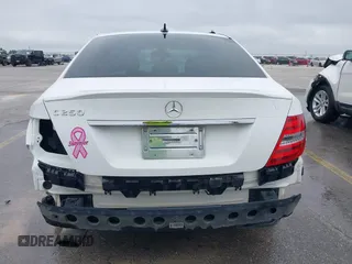 2014 Mercedes-Benz C 250 Sport с VIN WDDGF4HB0EA958816, выставлен на аукционе IAAI как лот 42150390 с пробегом 89 358 миль миль и . История ставок и продаж доступна на DreamBid. Изображение 6.