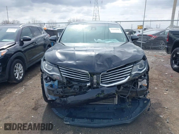 2017 Lincoln MKX Reserve с VIN 2LMPJ8LR3HBL14806, выставлен на аукционе IAAI как лот 41846846 с пробегом 131 477 миль миль и . История ставок и продаж доступна на DreamBid. Изображение 13.
