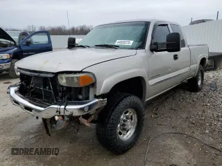 2004 GMC Sierra 2500HD SLE z VIN 1GTHK29U64E305882, wystawiony jako Copart lot #44935375 z przebiegiem 191 552 mil mil oraz Nie do naprawy • Non repairable. Historia ofert i sprzedaży dostępna na DreamBid. Obrazek 1.