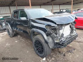 2024 Chevrolet Colorado 4WD Trail Boss with VIN 1GCPTEEK5R1138959, listed as a IAAI auction lot 41363463 with 5,514 mi miles. Bid and sale history available at carsss.com. Image 1.