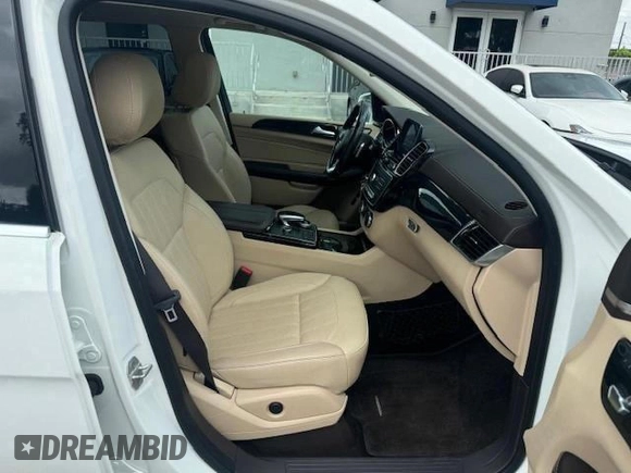 2017 Mercedes-Benz GLS 450 z VIN 4JGDF6EE0HA899323, wystawiony jako Copart lot #61804565 z przebiegiem 164 573 mil mil oraz Nie do naprawy • Non repairable. Historia ofert i sprzedaży dostępna na DreamBid. Obrazek 7.