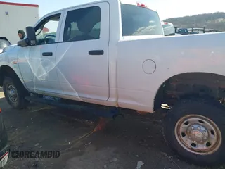 2018 Ram 2500 Tradesman with VIN 3C6TR5CT4JG377988, listed as a IAAI auction lot 41737821 with 125,512 mi miles. Bid and sale history available at carsss.com. Image 14.