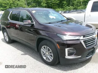 2022 Chevrolet Traverse LT Cloth z VIN 1GNERGKW8NJ156012, wystawiony jako IAAI lot #42574778 z przebiegiem 82 293 mil mil oraz . Historia ofert i sprzedaży dostępna na DreamBid. Obrazek 2.