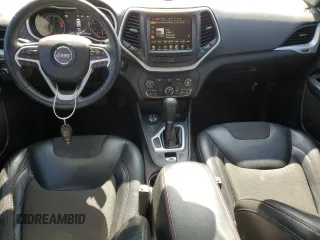 2017 Jeep Cherokee Trailhawk L Plus with VIN 1C4PJMBB5HW513075, listed as a Copart auction lot 49499425 with 136,185 mi miles and Salvage Title. Bid and sale history available at carsss.com. Image 8.