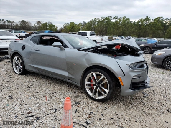 2023 Chevrolet Camaro 2SS with VIN 1G1FH1R79P0158283, listed as a Copart auction lot 88097005 with 26,264 mi miles and Salvage Title. Bid and sale history available at carsss.com. Image 4.