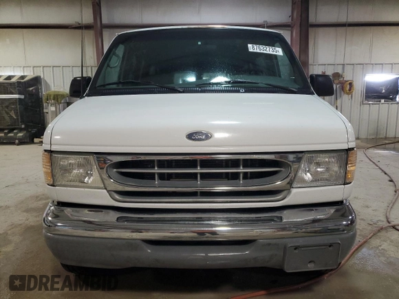 2002 Ford Econoline Passenger XL с VIN 1FBSS31S52HA39048, выставлен на аукционе Copart как лот 87632735 с пробегом 166 850 миль миль и Списание • Salvage title. История ставок и продаж доступна на DreamBid. Изображение 5.