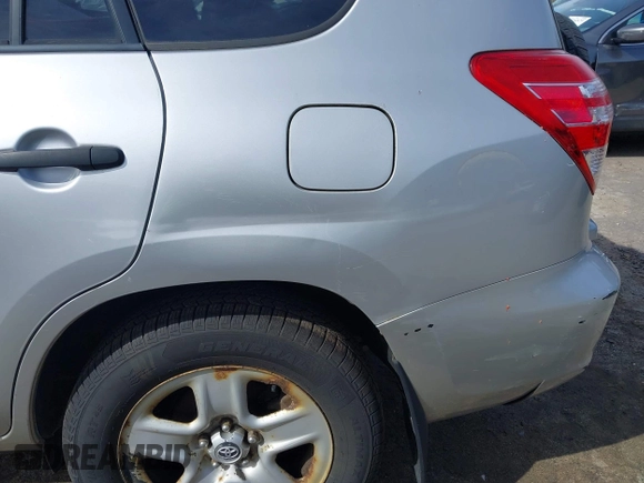 2011 Toyota RAV4 with VIN 2T3BK4DV9BW050460, listed as a IAAI auction lot 41914621 with 196,912 mi miles. Bid and sale history available at carsss.com. Image 18.